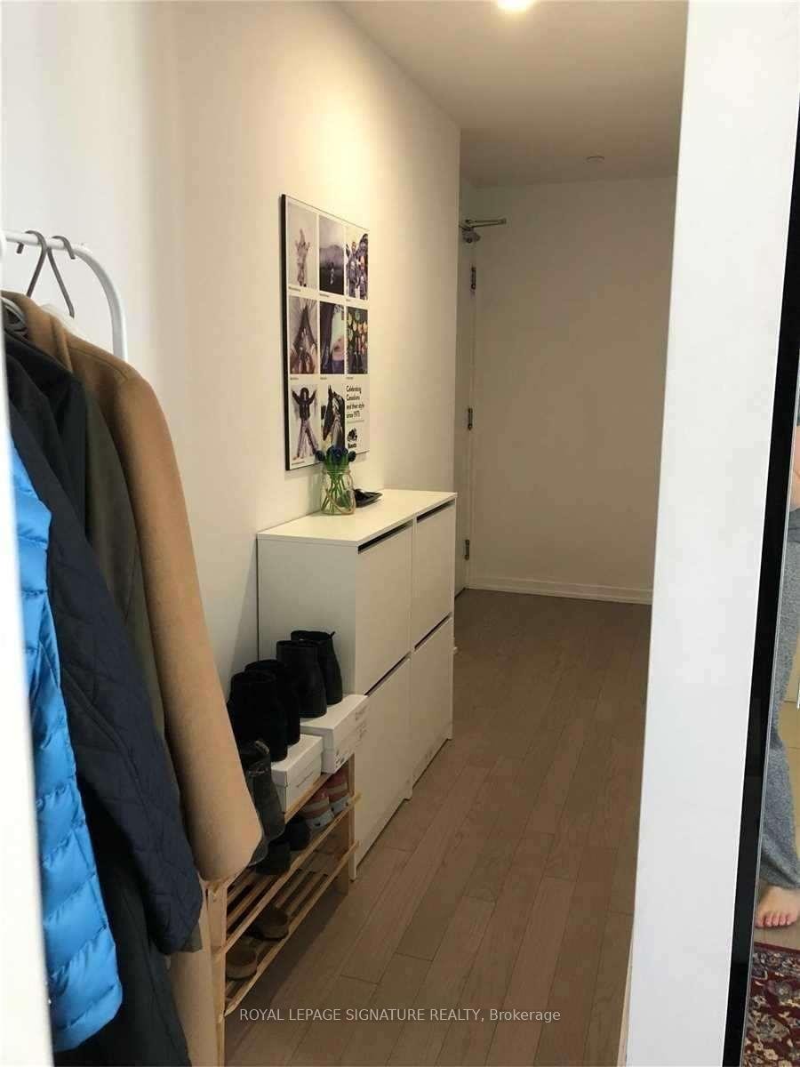 









101


Peter

Street, 2503,
Toronto,




ON
M5V 0G6

