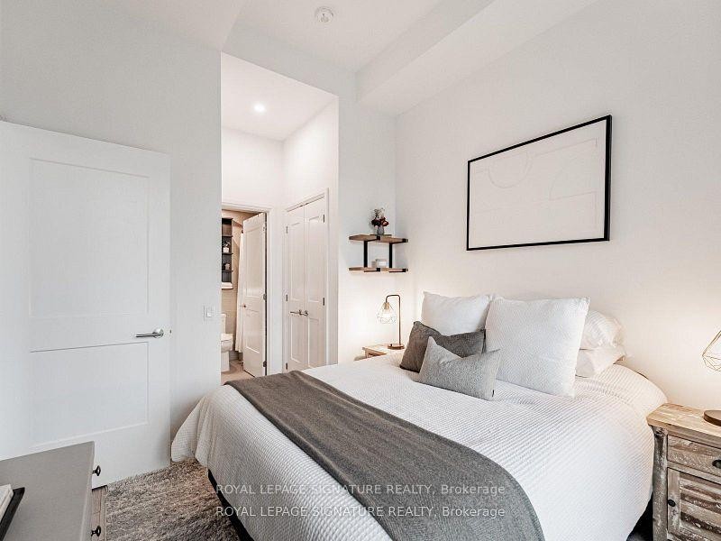 









21


Park

Street East, 102,
Mississauga,




ON
L5G 0C2

