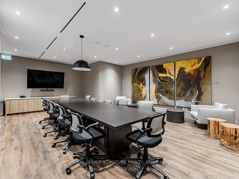 









21


Park

Street East, 102,
Mississauga,




ON
L5G 0C2

