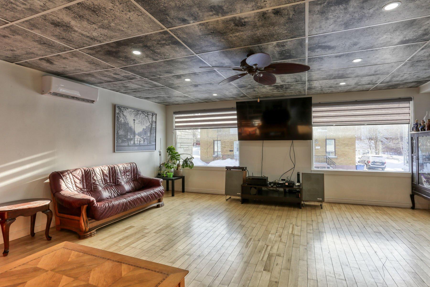 









578


8e Avenue

,
Shawinigan,




QC
G9T1X8

