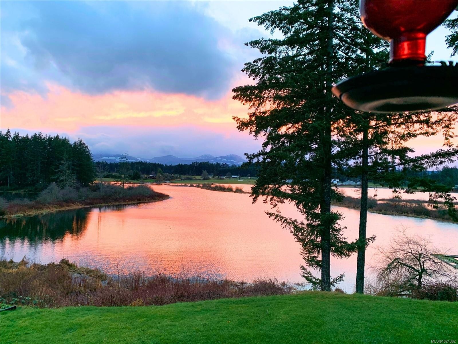 









2551


Braun

Rd,
Nanaimo,




BC
V9X 1W5

