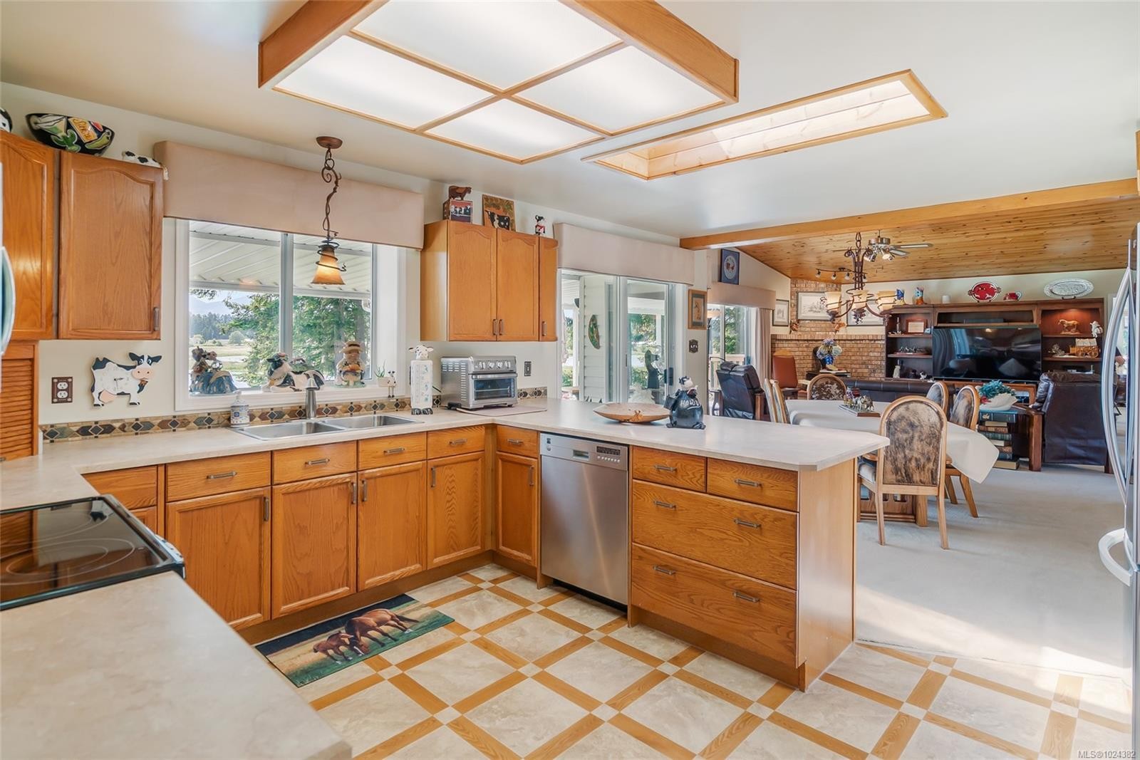 









2551


Braun

Rd,
Nanaimo,




BC
V9X 1W5

