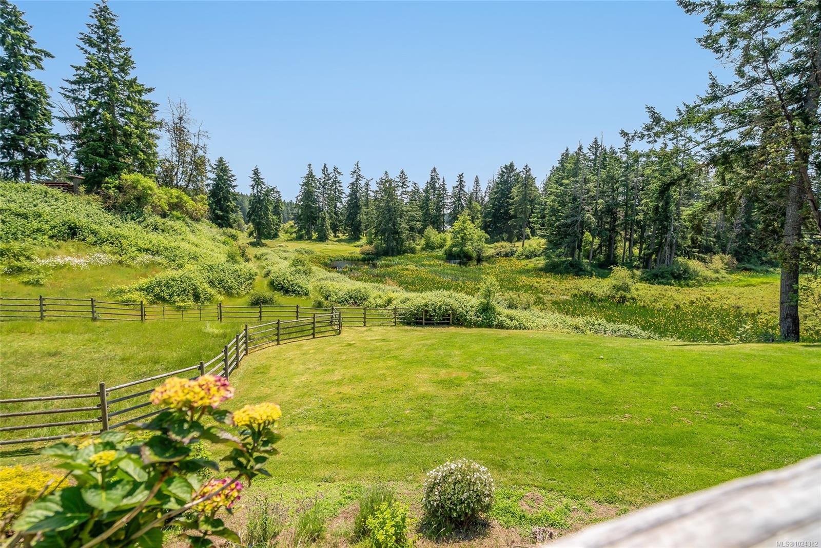 









2551


Braun

Rd,
Nanaimo,




BC
V9X 1W5

