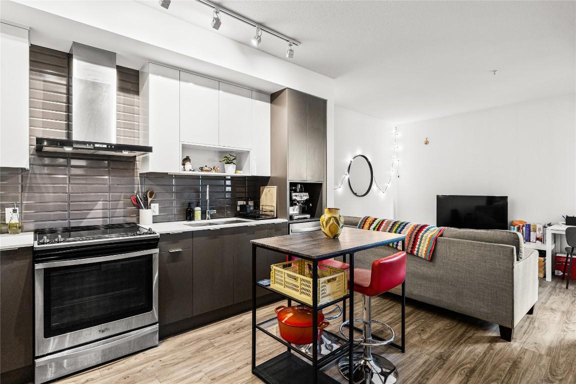 









1775


Chapman

Place, 116,
Kelowna,




BC
V1Y 0G3

