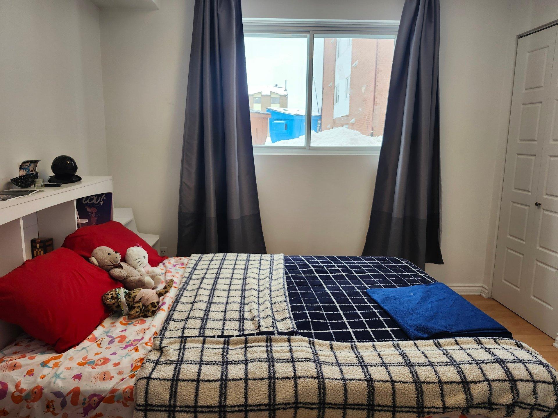 









2355


Rue Henri-Cyr

, 102,
Longueuil (Saint-Hubert),




QC
J3Y8J3

