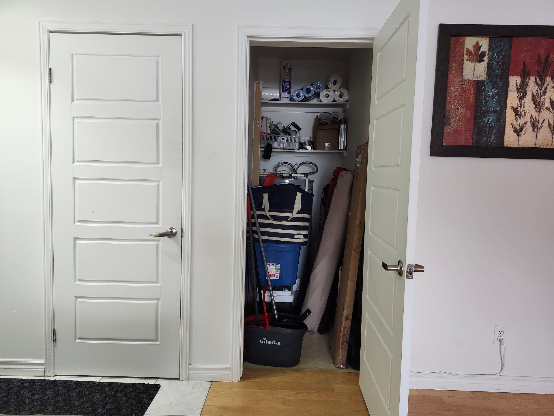 









2355


Rue Henri-Cyr

, 102,
Longueuil (Saint-Hubert),




QC
J3Y8J3

