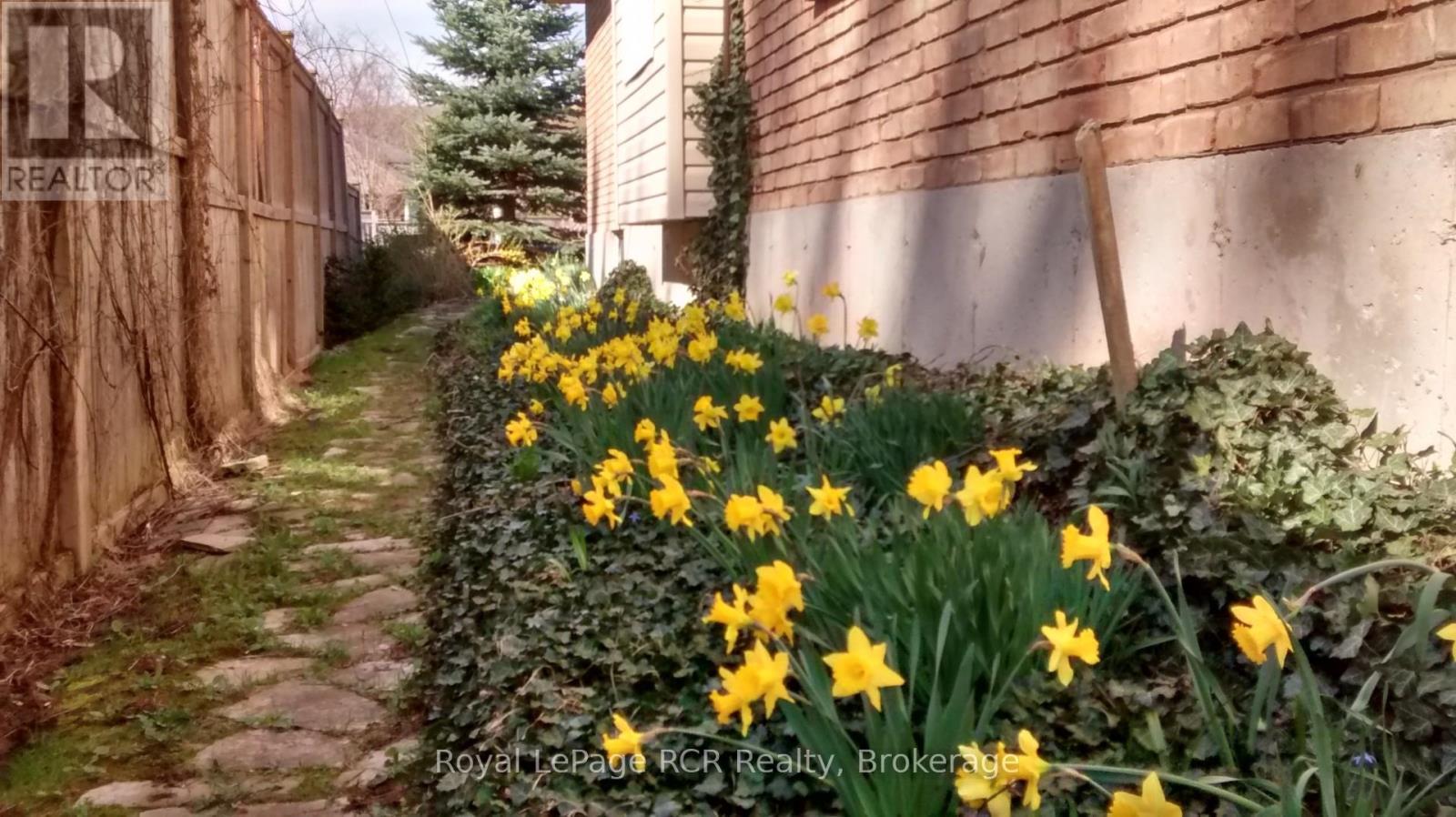 












335 3RD AVENUE W

,
Owen Sound,




Ontario
N4K6Y9

