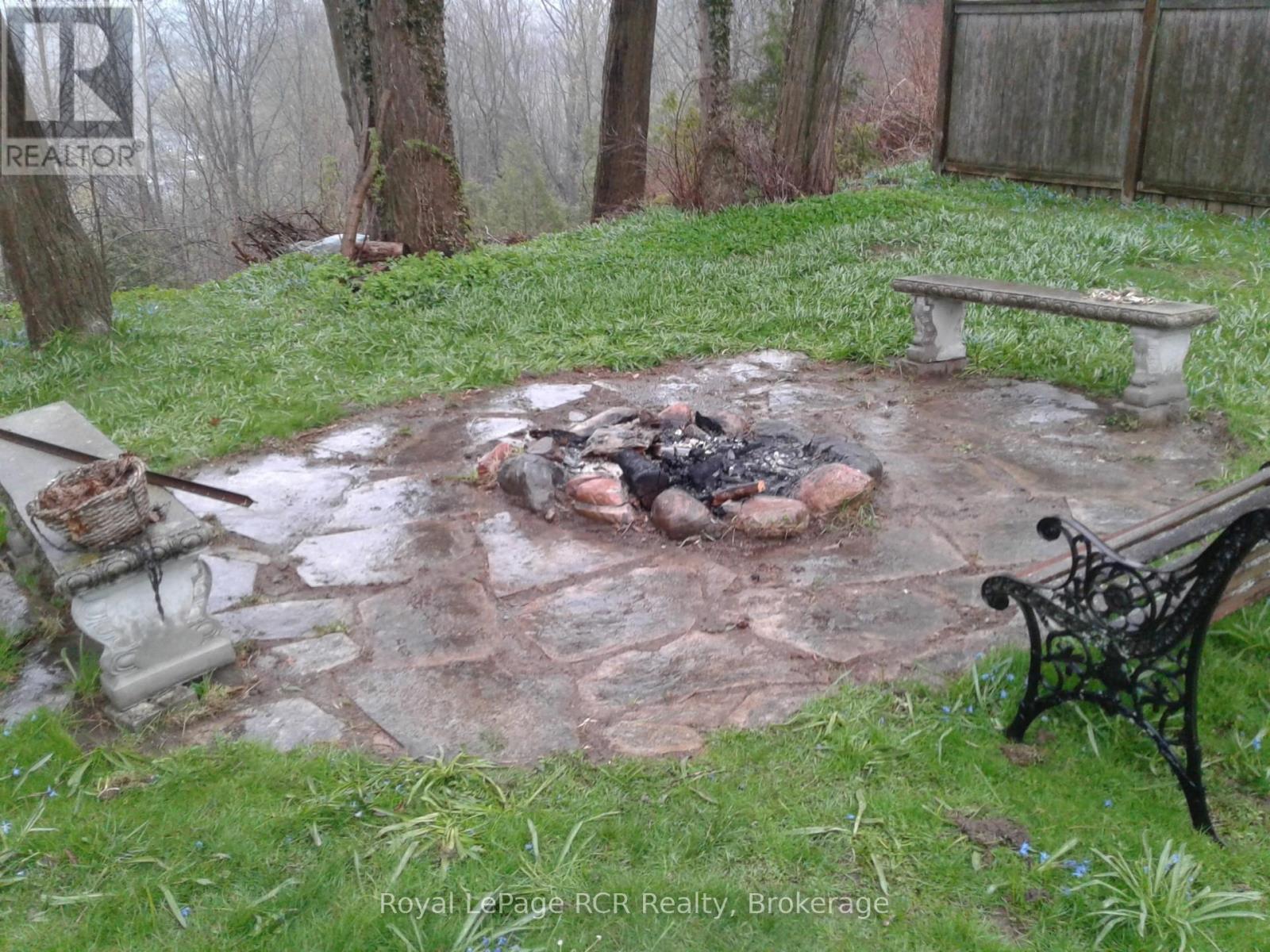 












335 3RD AVENUE W

,
Owen Sound,




Ontario
N4K6Y9

