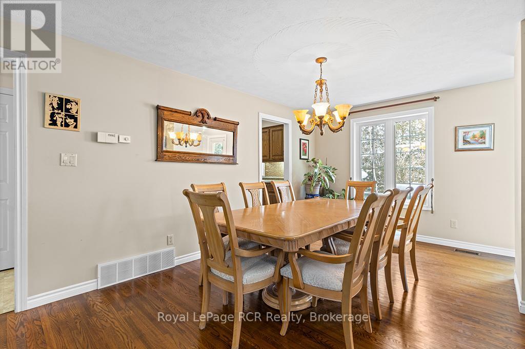 












335 3RD AVENUE W

,
Owen Sound,




Ontario
N4K6Y9

