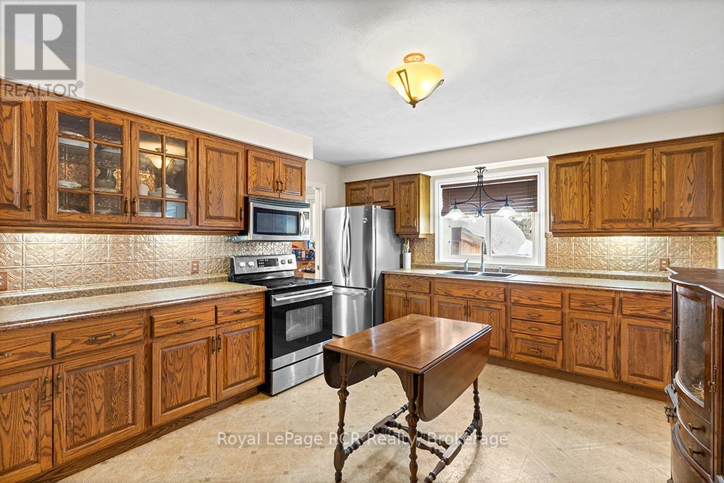 












335 3RD AVENUE W

,
Owen Sound,




Ontario
N4K6Y9

