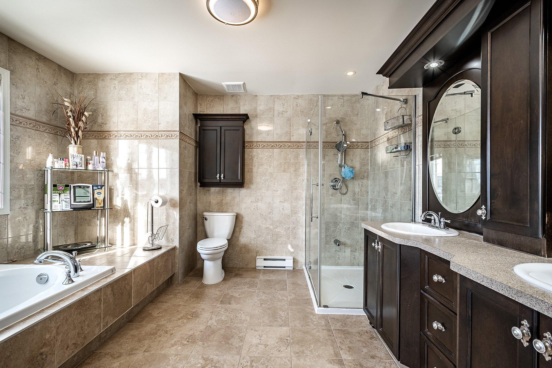 









24


Rue du Syrah

,
Kirkland,




QC
H9H0B1

