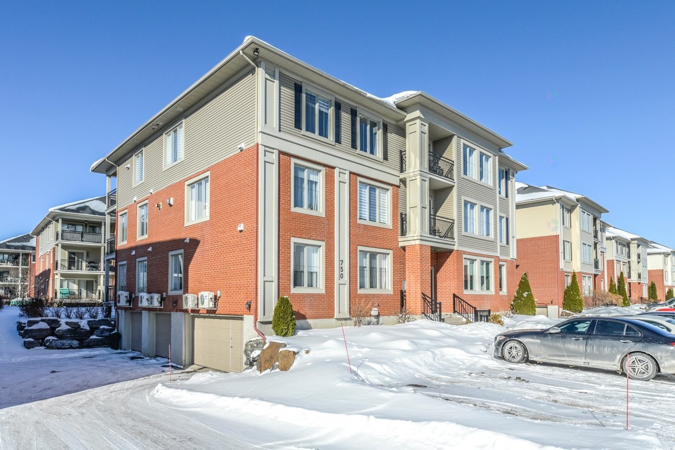 









750


Rue des Sureaux

, 4,
Boucherville,




QC
J4B0C8

