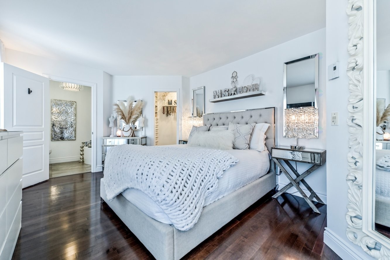 









750


Rue des Sureaux

, 4,
Boucherville,




QC
J4B0C8

