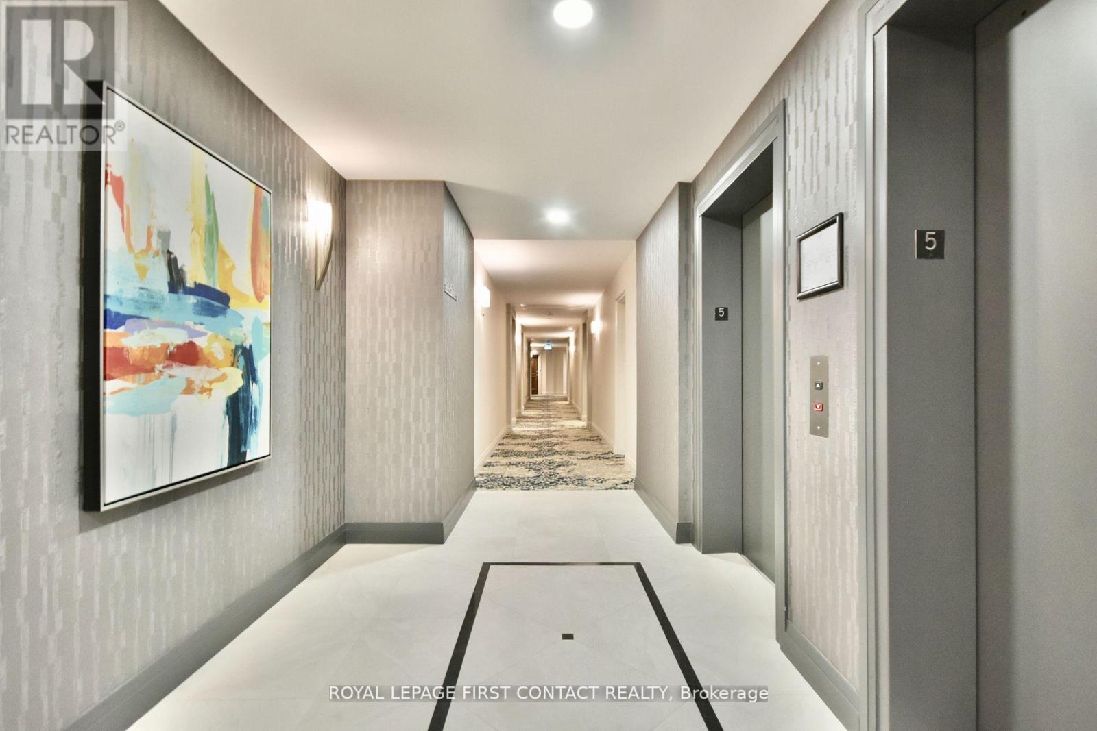 












509 - 6 TORONTO STREET

,
Barrie,




Ontario
L4N9R2

