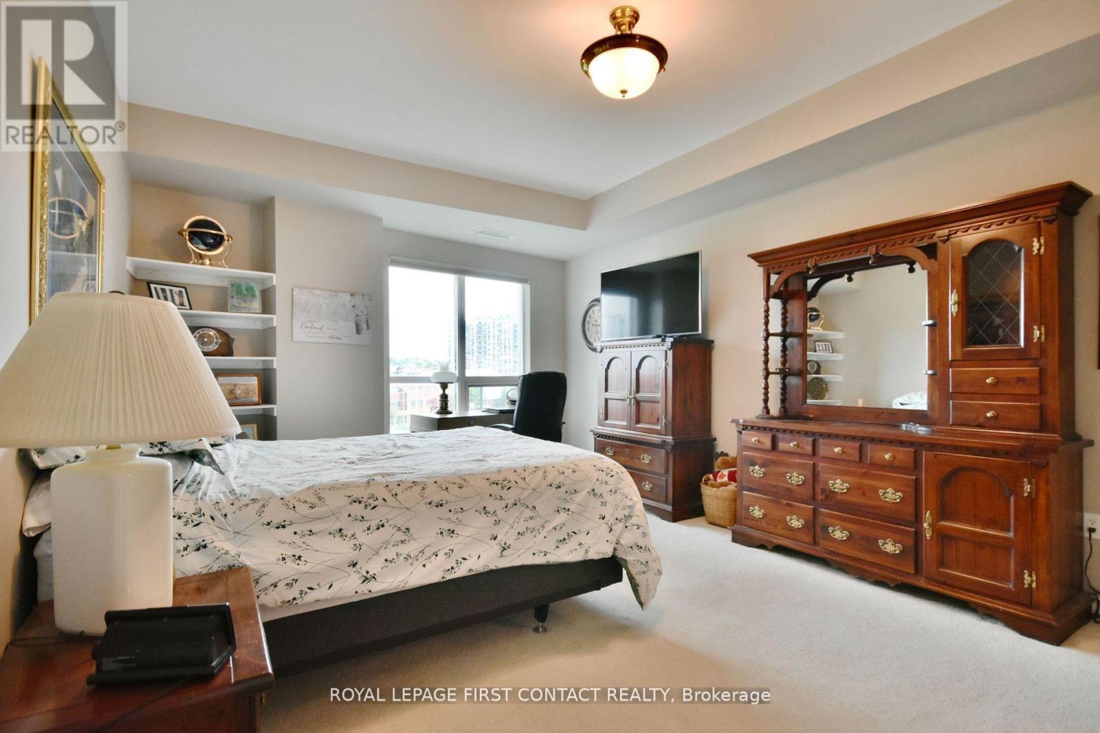 












509 - 6 TORONTO STREET

,
Barrie,




Ontario
L4N9R2

