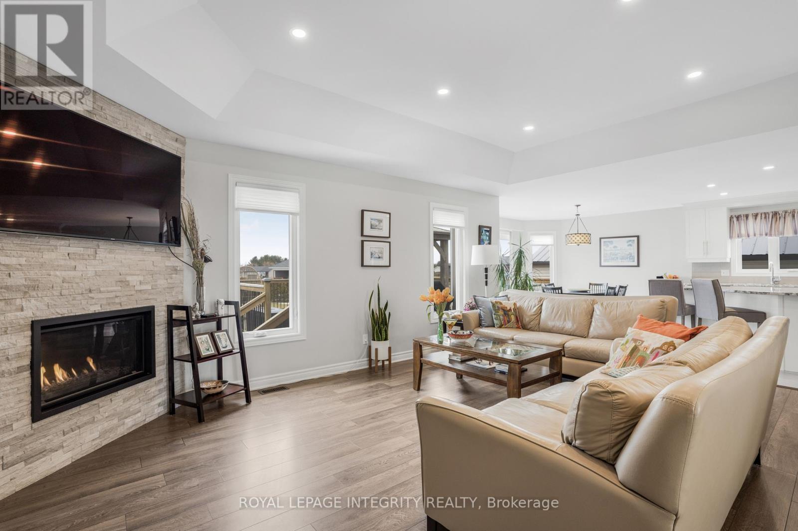 












251 RUE DES VIOLETTES STREET

,
Clarence-Rockland,




Ontario
K0A2A0

