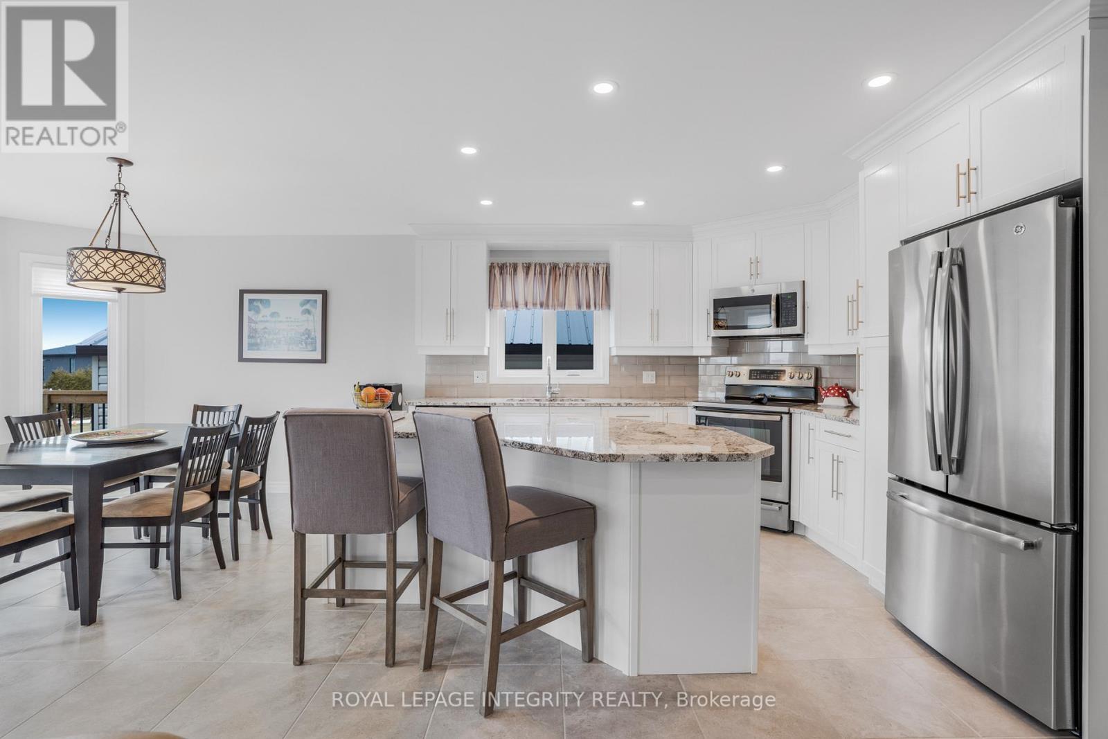 












251 RUE DES VIOLETTES STREET

,
Clarence-Rockland,




Ontario
K0A2A0

