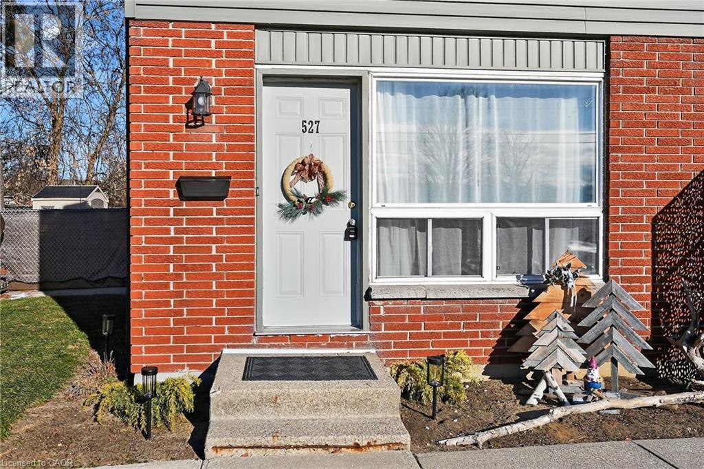 












527 MAIN Street E

,
Dunnville,




Ontario
N1A2Y5

