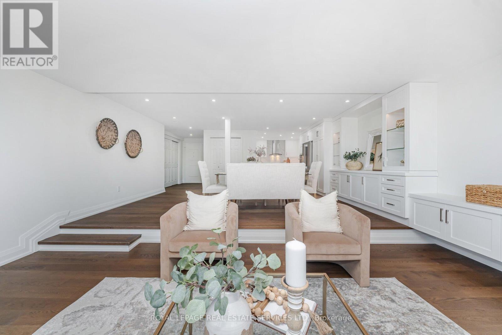 












306 - 2180 MARINE DRIVE

,
Oakville,




Ontario
L6L5V2

