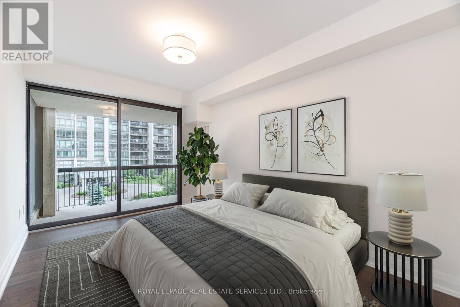 












306 - 2180 MARINE DRIVE

,
Oakville,




Ontario
L6L5V2

