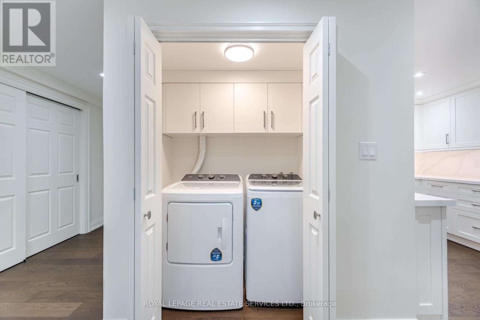 












306 - 2180 MARINE DRIVE

,
Oakville,




Ontario
L6L5V2

