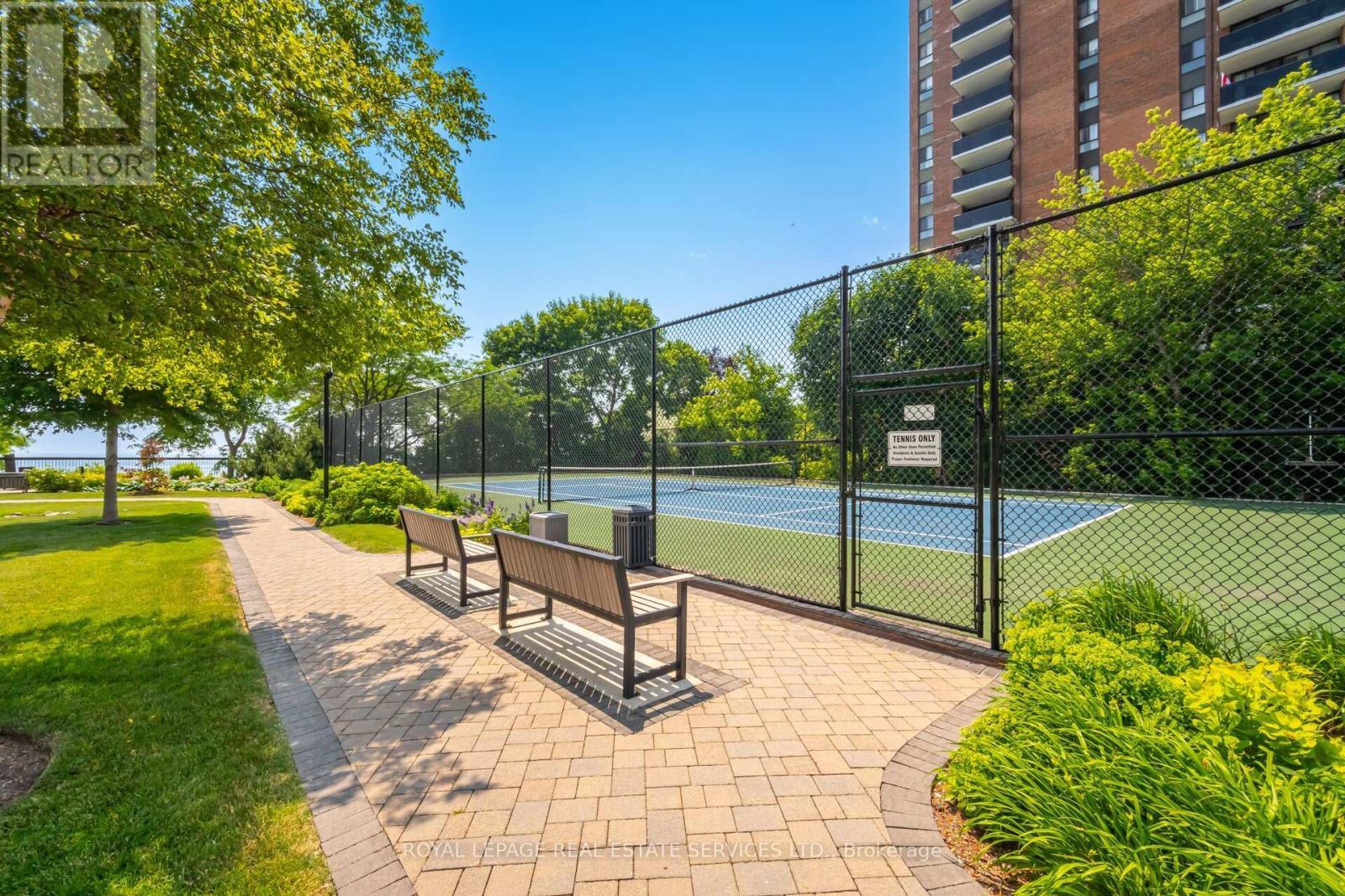 












306 - 2180 MARINE DRIVE

,
Oakville,




Ontario
L6L5V2

