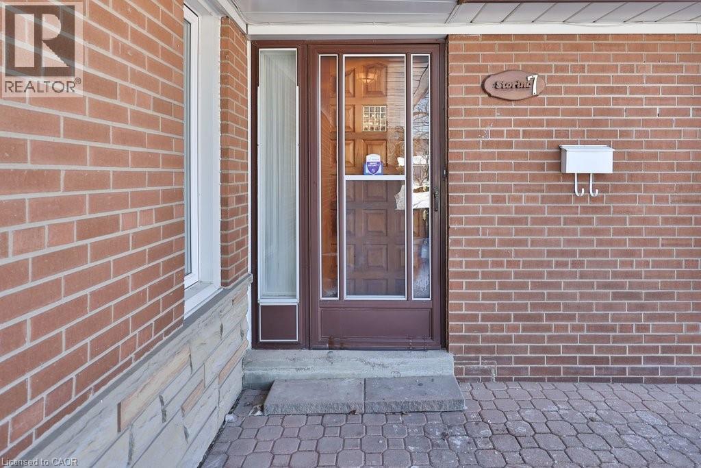 












7 ROSEGLEN Crescent

,
Toronto,




Ontario
M3N1G7

