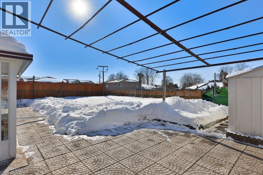 












7 ROSEGLEN Crescent

,
Toronto,




Ontario
M3N1G7

