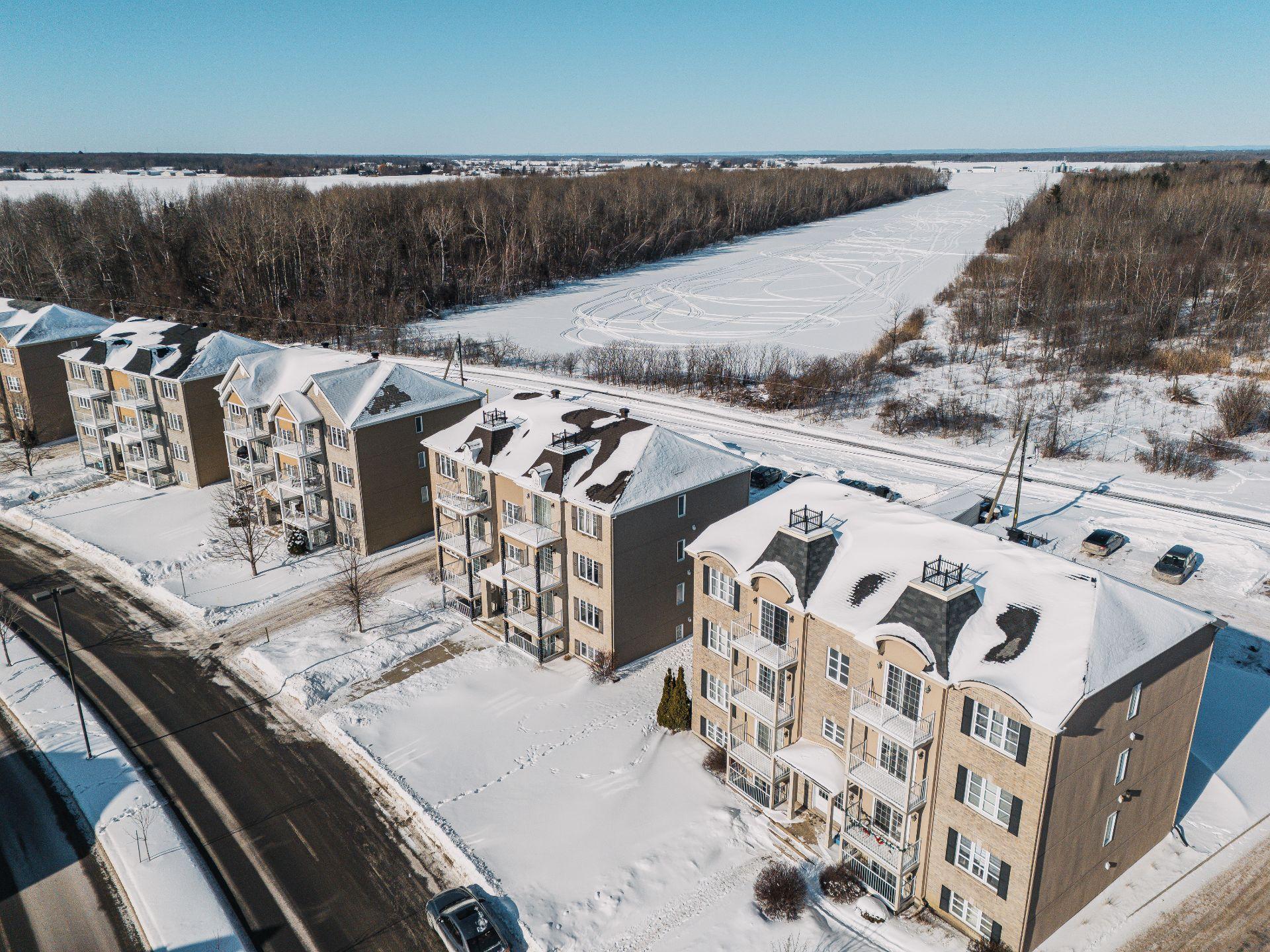 









819


Boul. le Bourg-Neuf

, 101,
Repentigny (Le Gardeur),




QC
J5Z0A3

