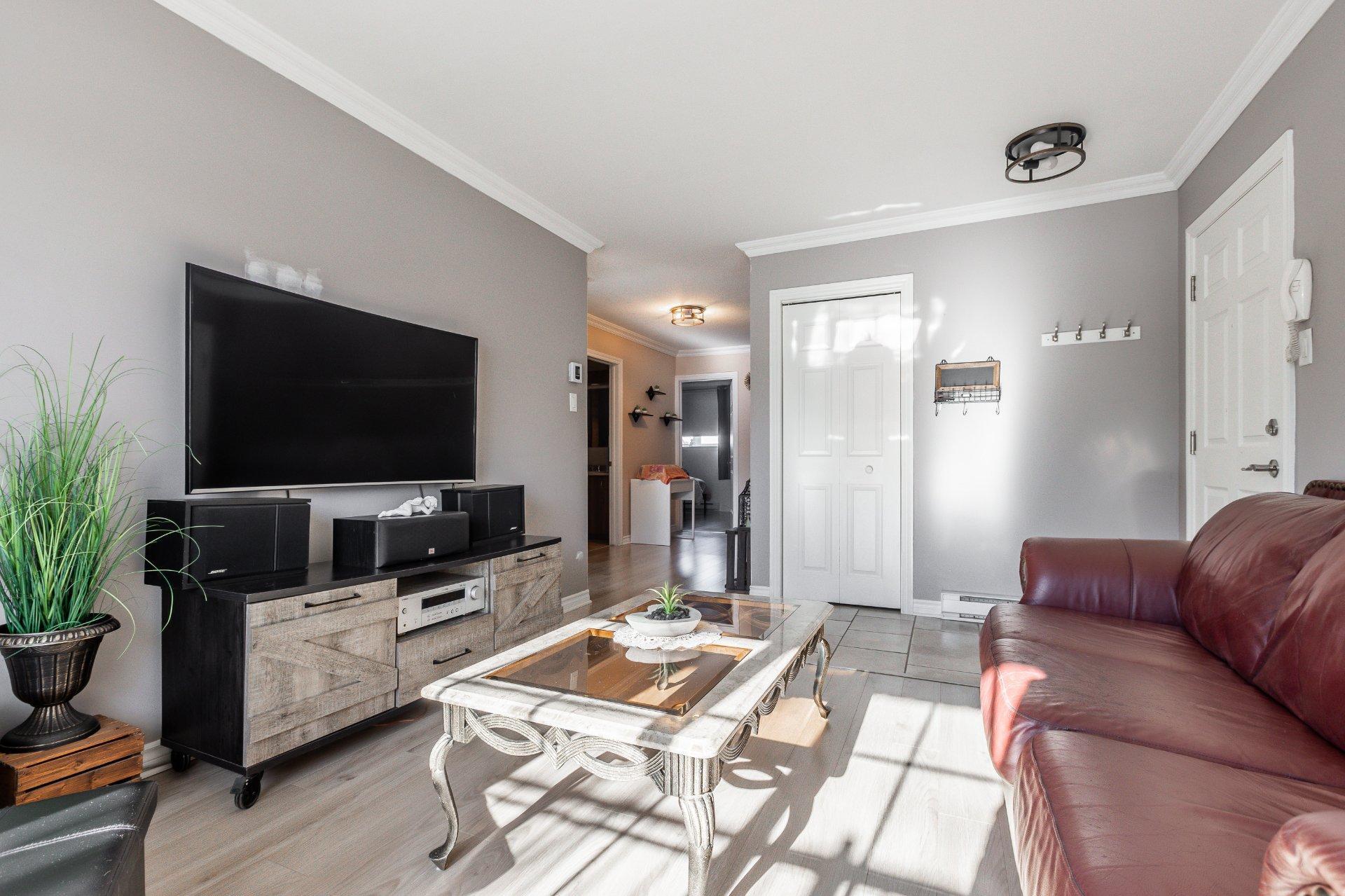 









819


Boul. le Bourg-Neuf

, 101,
Repentigny (Le Gardeur),




QC
J5Z0A3

