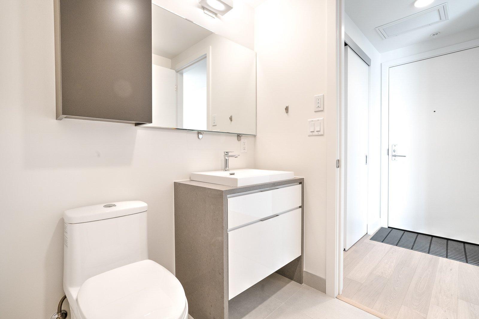 









1288


Rue St-Antoine O.

, 1110,
Montréal (Ville-Marie),




QC
H3C0X6

