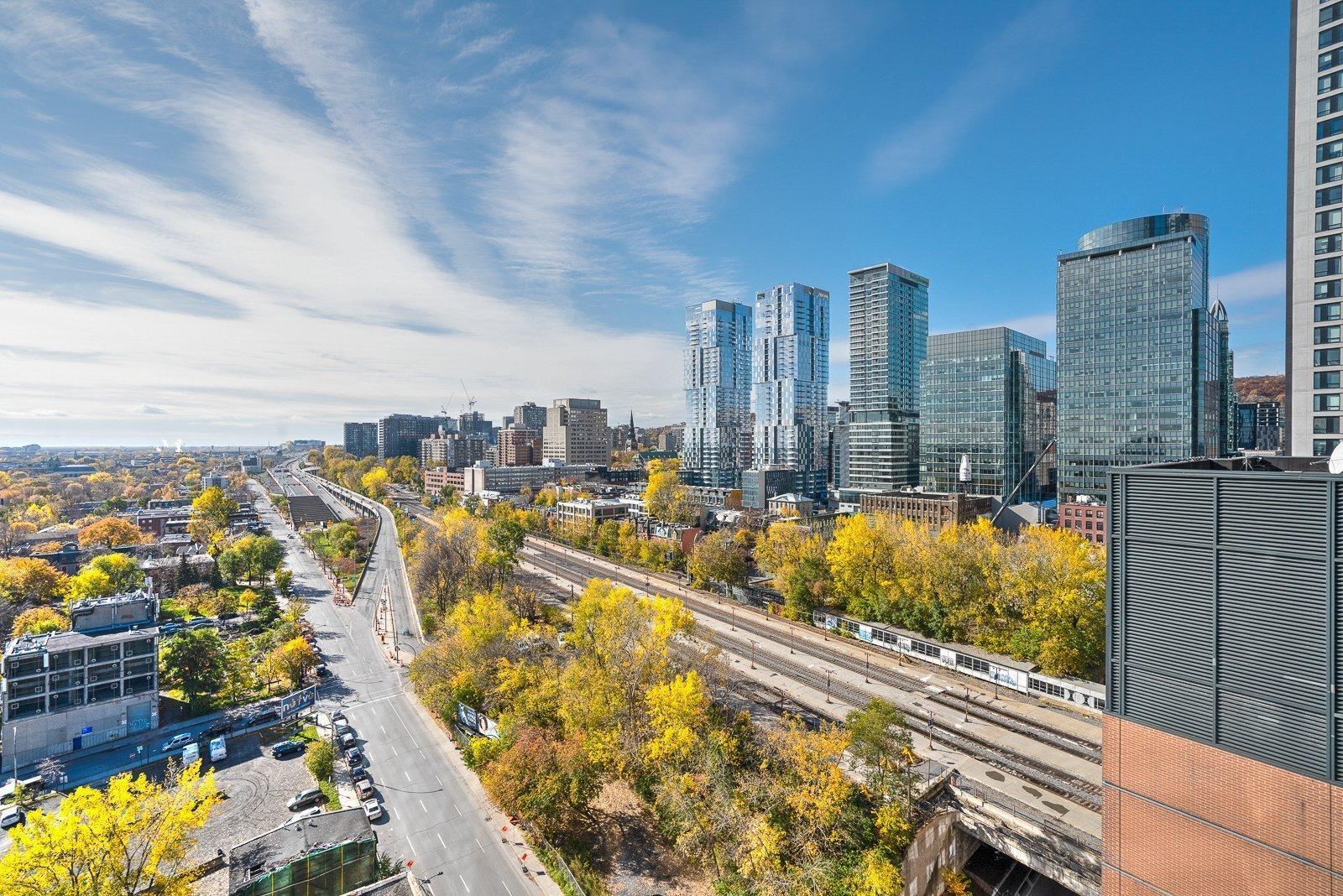 









1288


Rue St-Antoine O.

, 1110,
Montréal (Ville-Marie),




QC
H3C0X6

