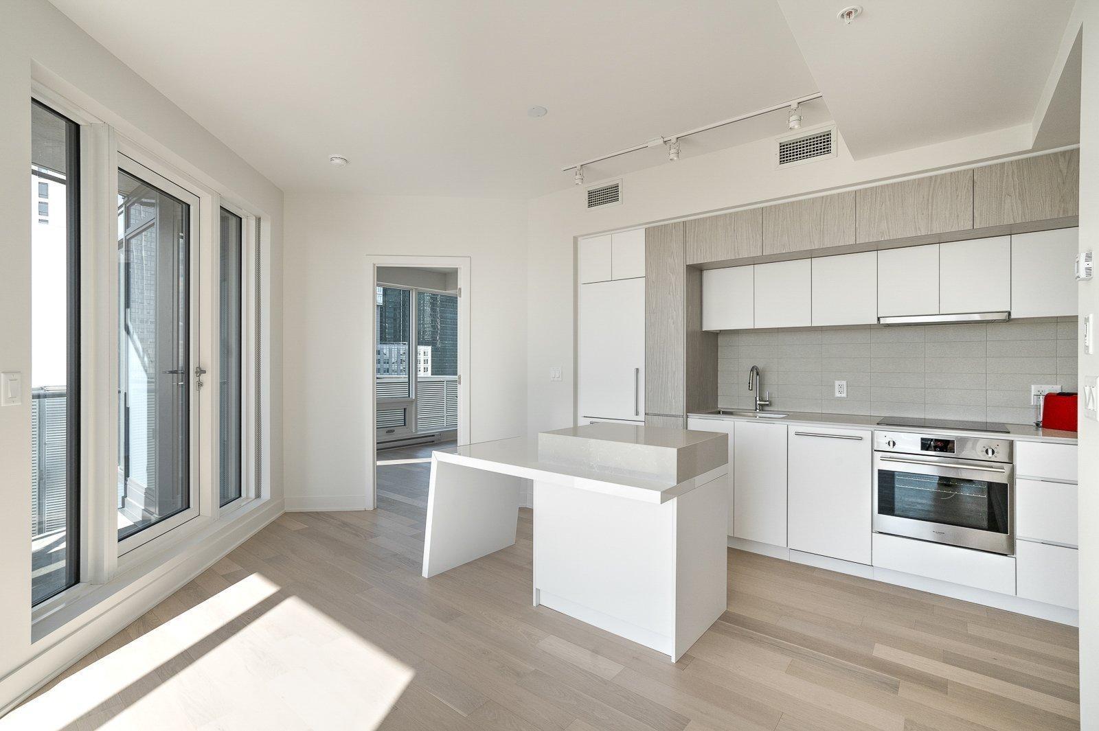 









1288


Rue St-Antoine O.

, 1110,
Montréal (Ville-Marie),




QC
H3C0X6

