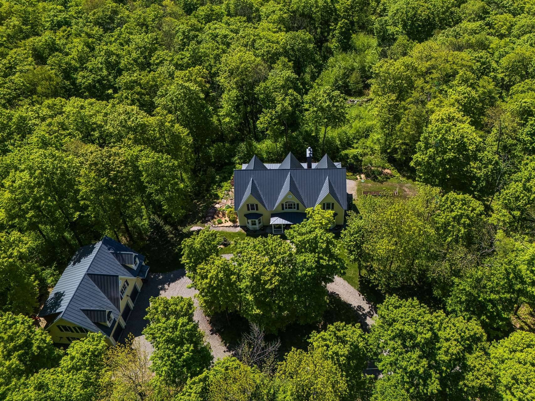 









199


Ch. du Mont-Écho

,
Lac-Brome,




QC
J0E1V0

