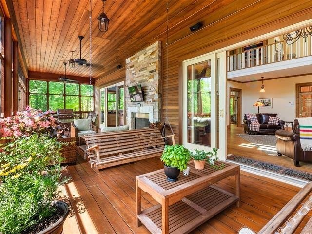 









199


Ch. du Mont-Écho

,
Lac-Brome,




QC
J0E1V0

