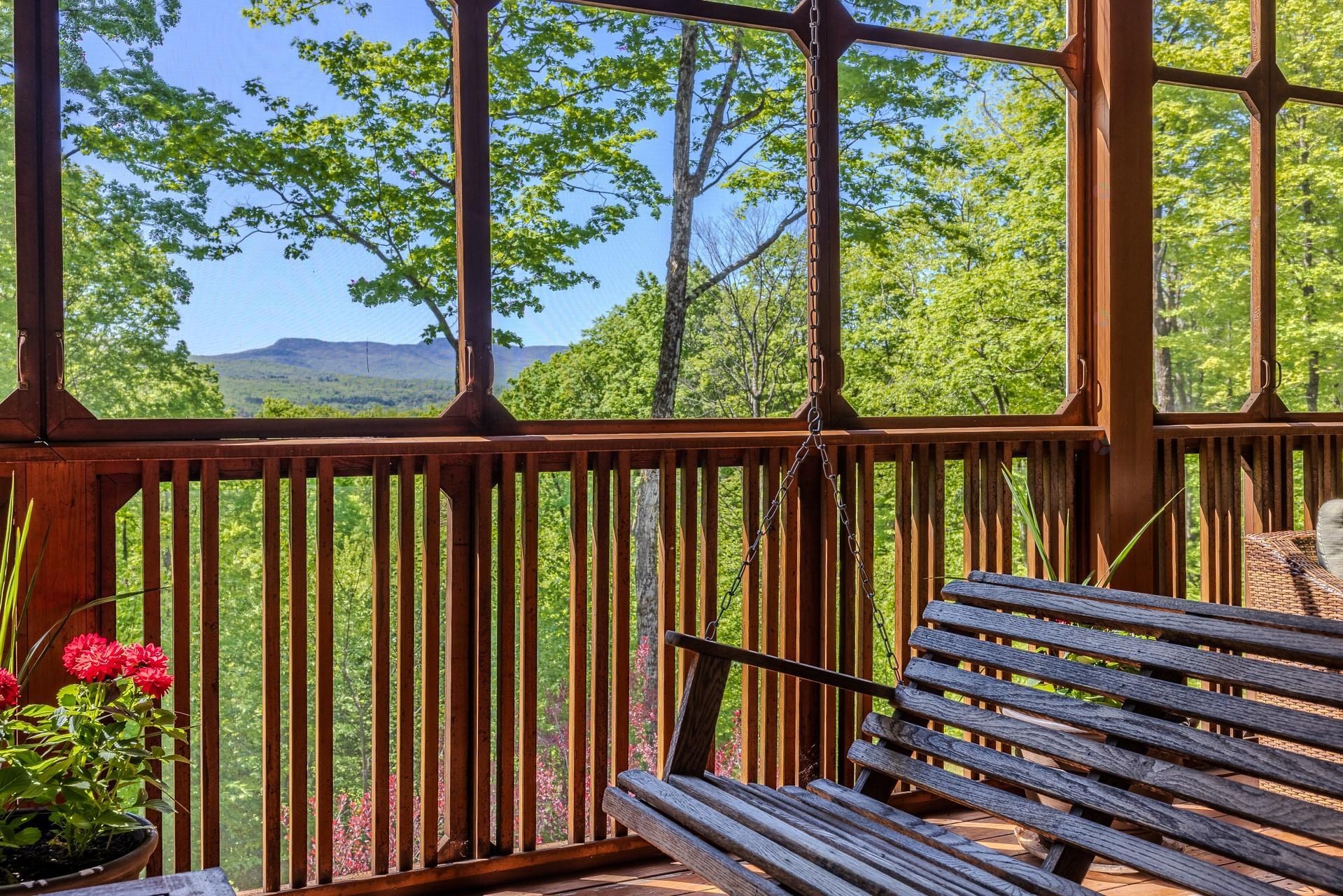 









199


Ch. du Mont-Écho

,
Lac-Brome,




QC
J0E1V0

