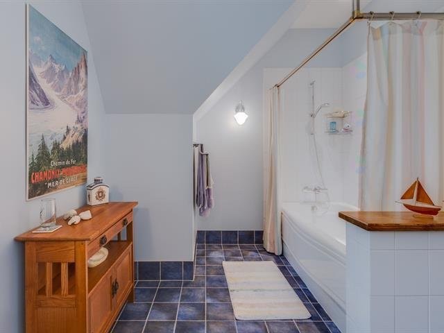 









199


Ch. du Mont-Écho

,
Lac-Brome,




QC
J0E1V0

