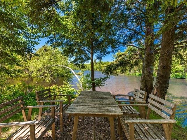 









199


Ch. du Mont-Écho

,
Lac-Brome,




QC
J0E1V0

