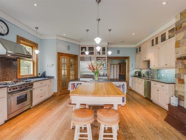 









199


Ch. du Mont-Écho

,
Lac-Brome,




QC
J0E1V0

