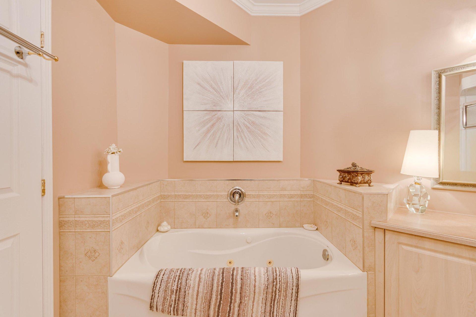 









556


Boul. de l'Hôpital

, 105,
Gatineau (Gatineau),




QC
J8V4C3

