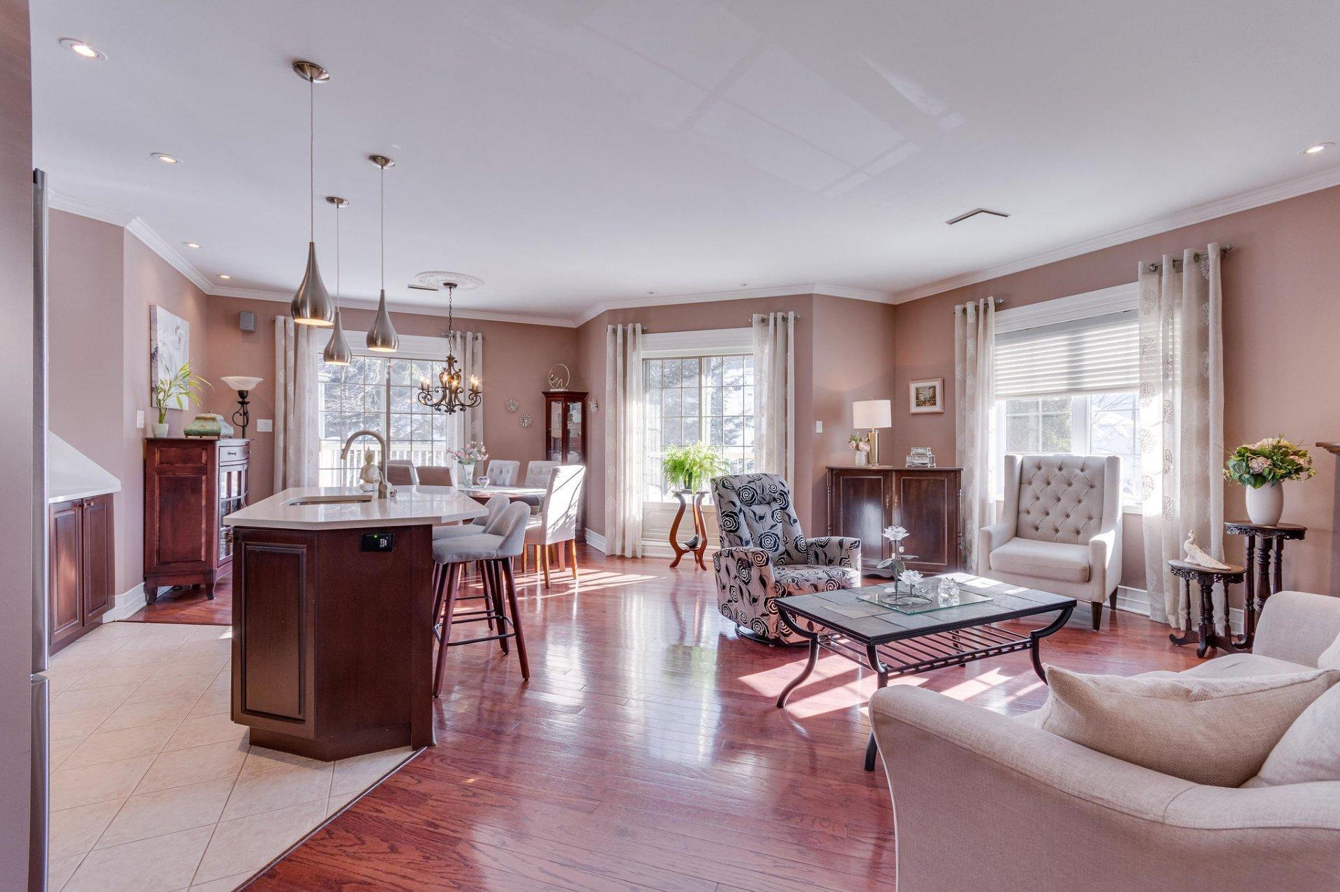 









556


Boul. de l'Hôpital

, 105,
Gatineau (Gatineau),




QC
J8V4C3

