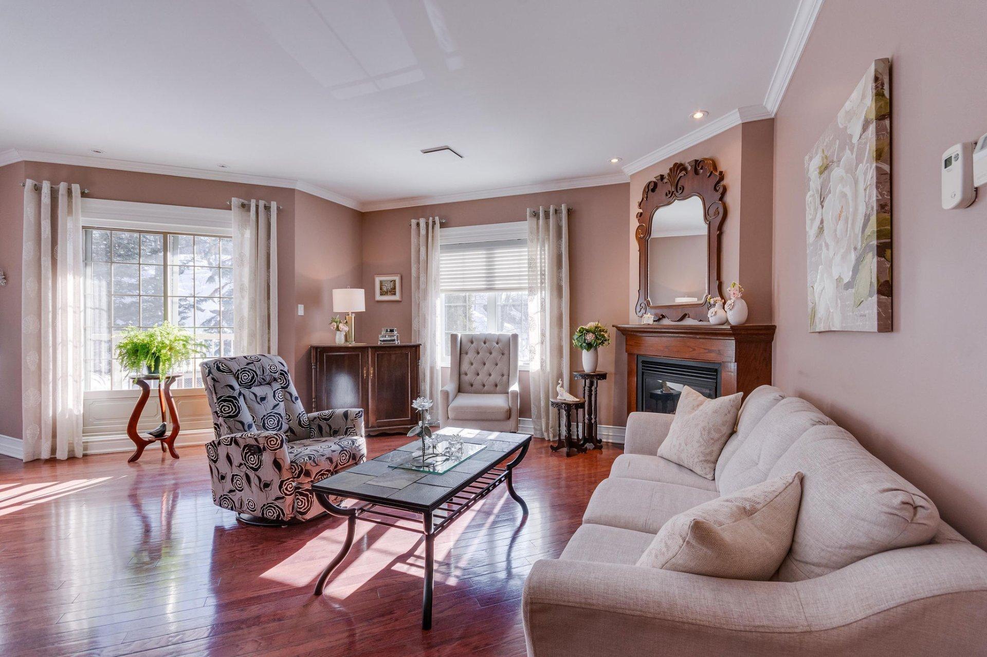 









556


Boul. de l'Hôpital

, 105,
Gatineau (Gatineau),




QC
J8V4C3

