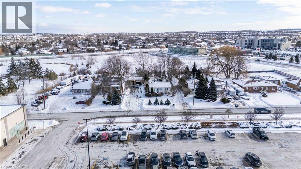 












202-196 UPPER MOUNT ALBION Road

,
Stoney Creek,







Ontario
L8J1V4

