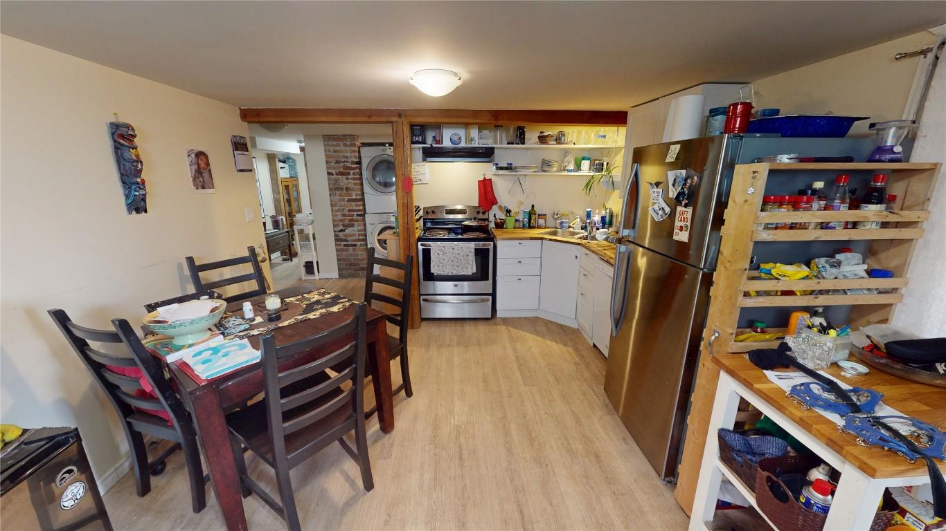 









333


10th

Avenue,
Cranbrook,




BC
V1C 2N5

