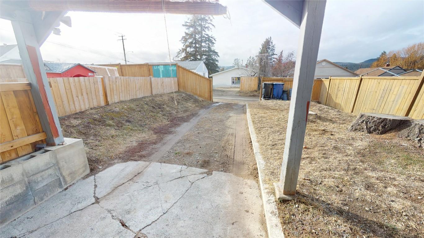 









333


10th

Avenue,
Cranbrook,




BC
V1C 2N5

