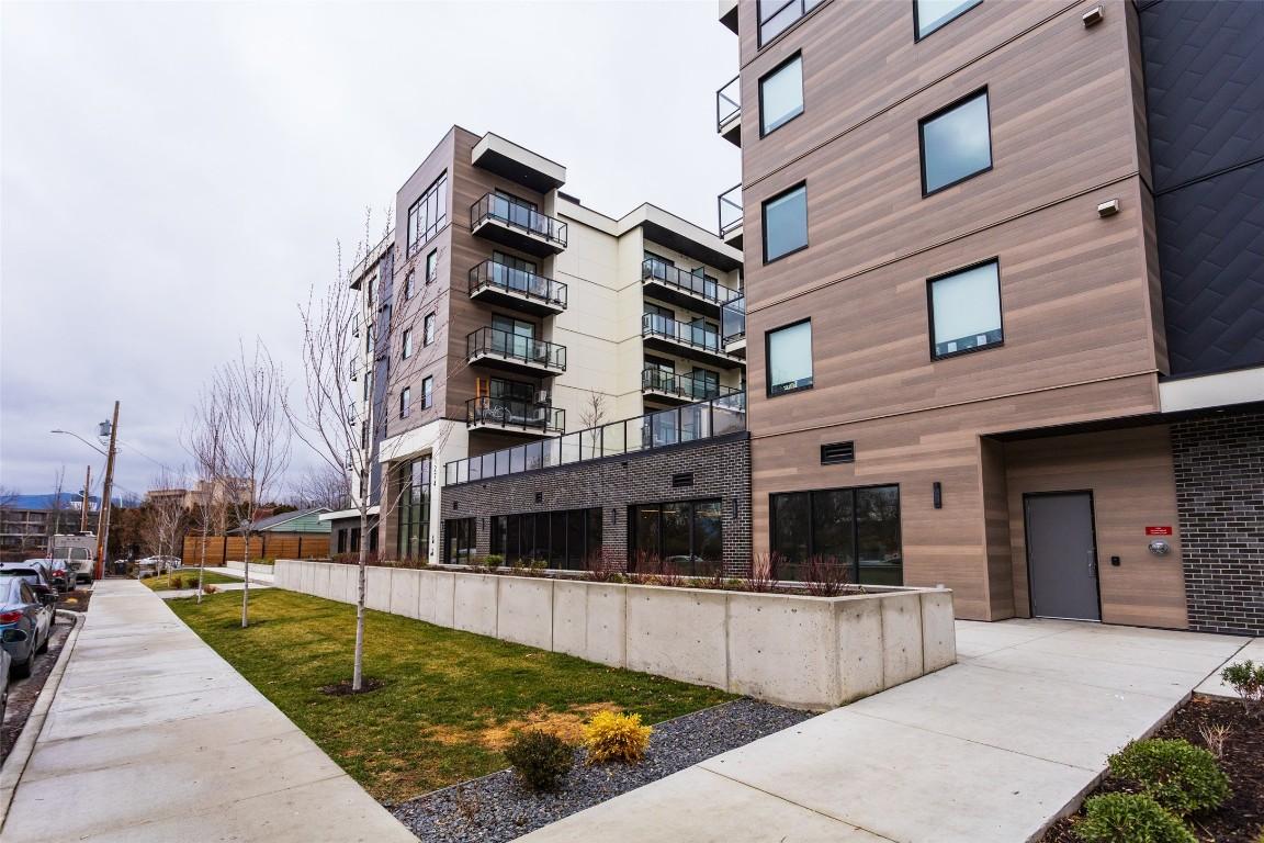 









1274


Devonshire

Avenue, 307,
Kelowna,




BC
V1Y 0M7

