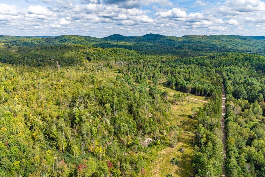 









900


Riv. Coulonge

,
Mansfield-et-Pontefract,







QC
J0X1R0

