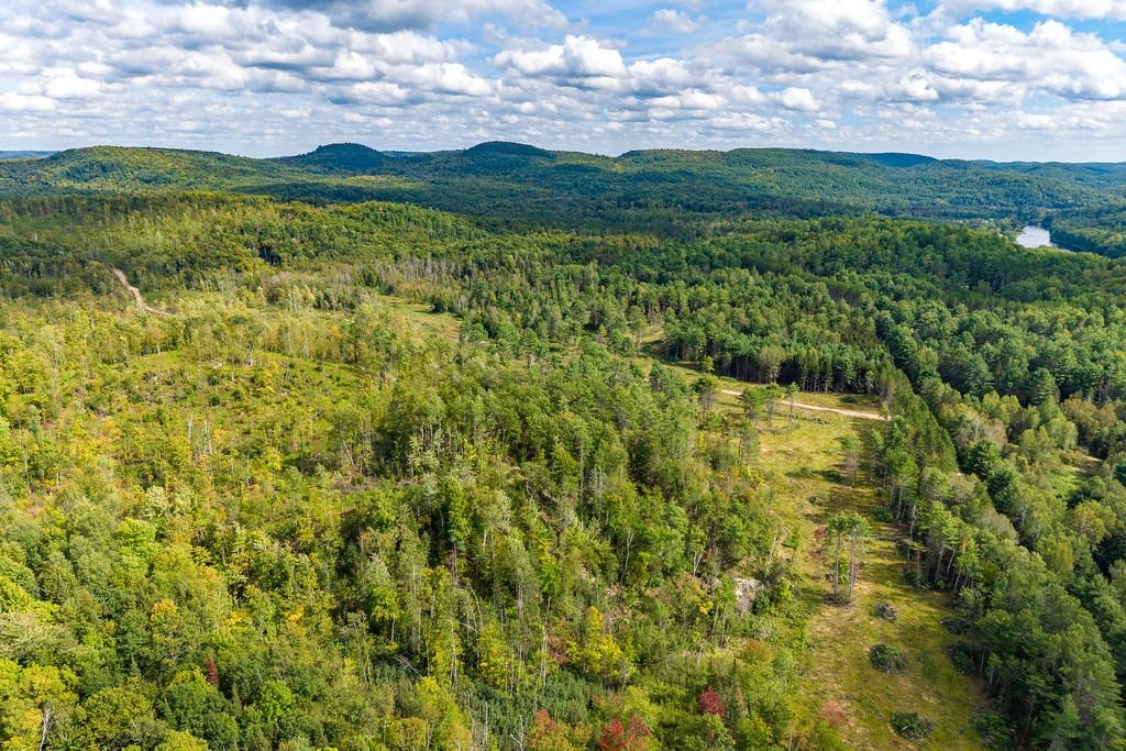 









900


Riv. Coulonge

,
Mansfield-et-Pontefract,







QC
J0X1R0

