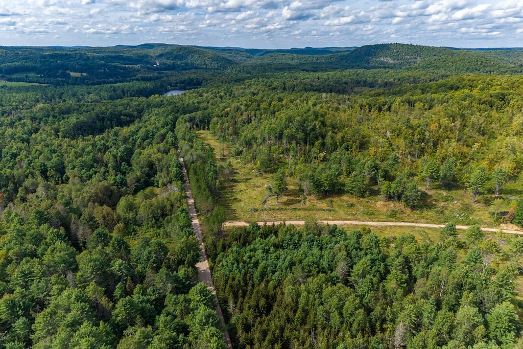 









900


Riv. Coulonge

,
Mansfield-et-Pontefract,







QC
J0X1R0

