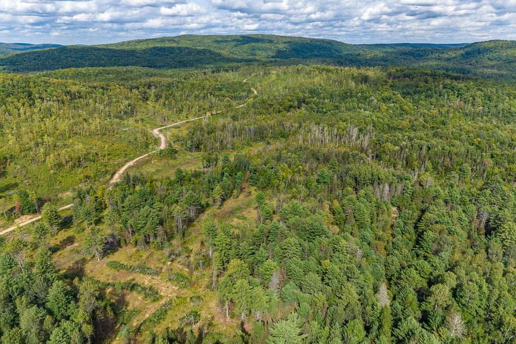 









900


Riv. Coulonge

,
Mansfield-et-Pontefract,







QC
J0X1R0

